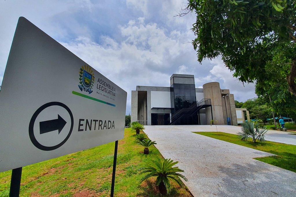 Agenda: Início de julho tem duas sessões solenes, reuniões e missa.