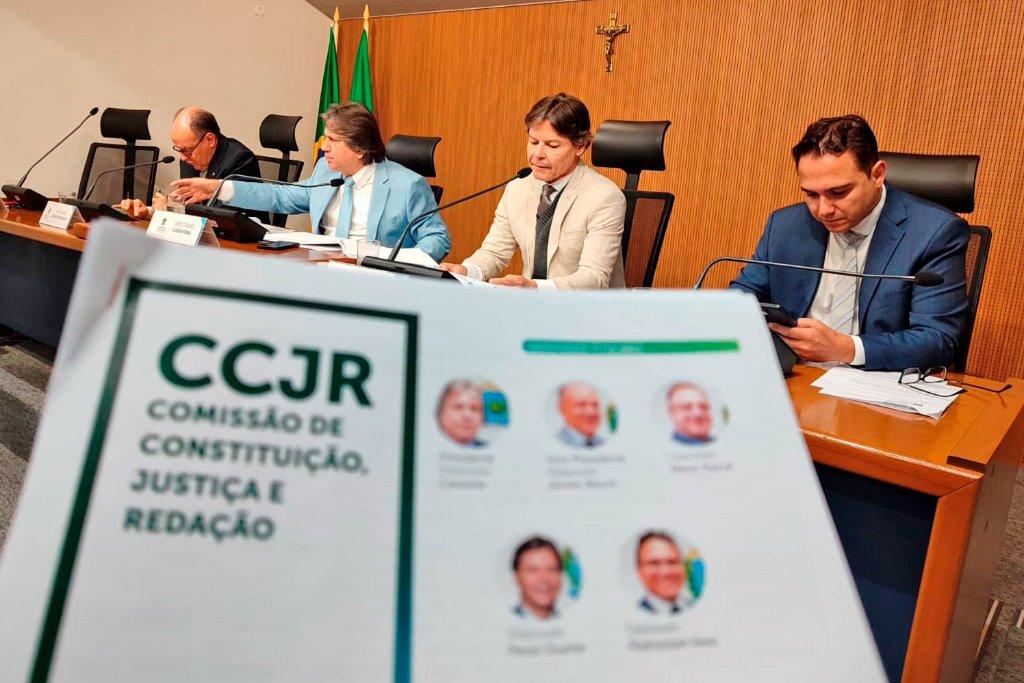 CCJR acata destinação de IR de empresas com incentivos fiscais aos fundos de apoio.