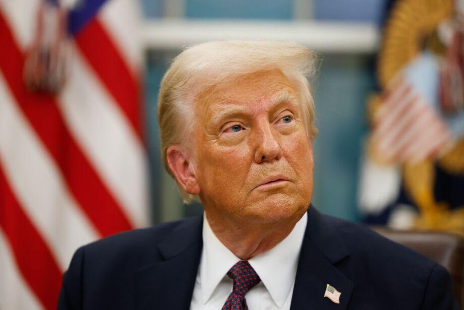Presidente dos Estados Unidos  Trump decidirá sobre entrar ou não em guerra com Irã.