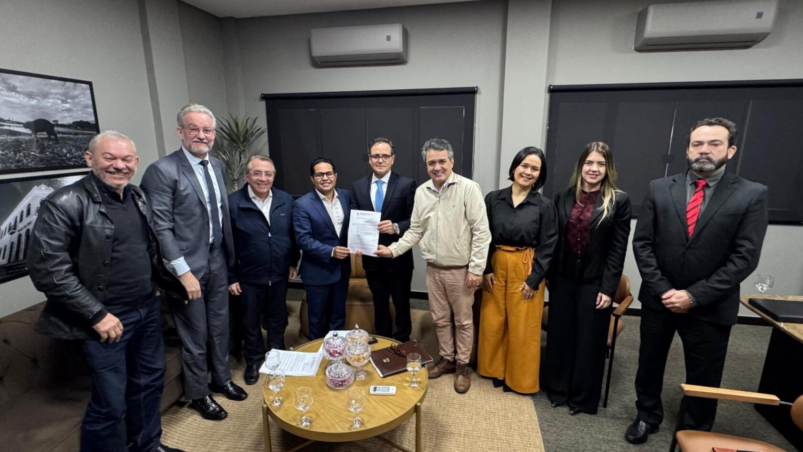 Projeto de Landmark amplia teto de pagamentos judiciais e ganha apoio da OAB/MS.