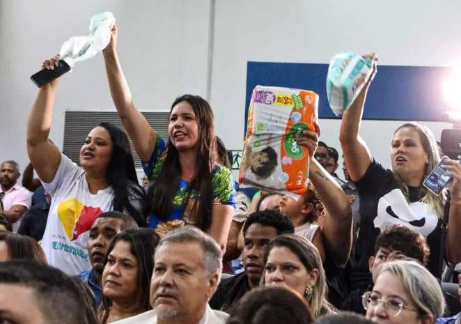 Vereadores analisam veto ao PL que prevê ajuda para remédios, fraldas e dietas para PcD.