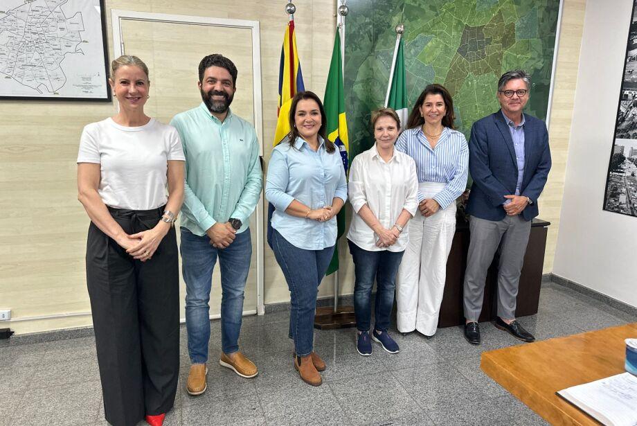 A Senadora Tereza Cristina se reúne com  a prefeita Adriane Lopes antes de ir aos EUA tratar de tarifaço.