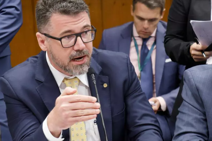 Deputado federal, Marcos Pollon protocola 12º pedido de impeachment contra presidente Lula Inácio da Silva.