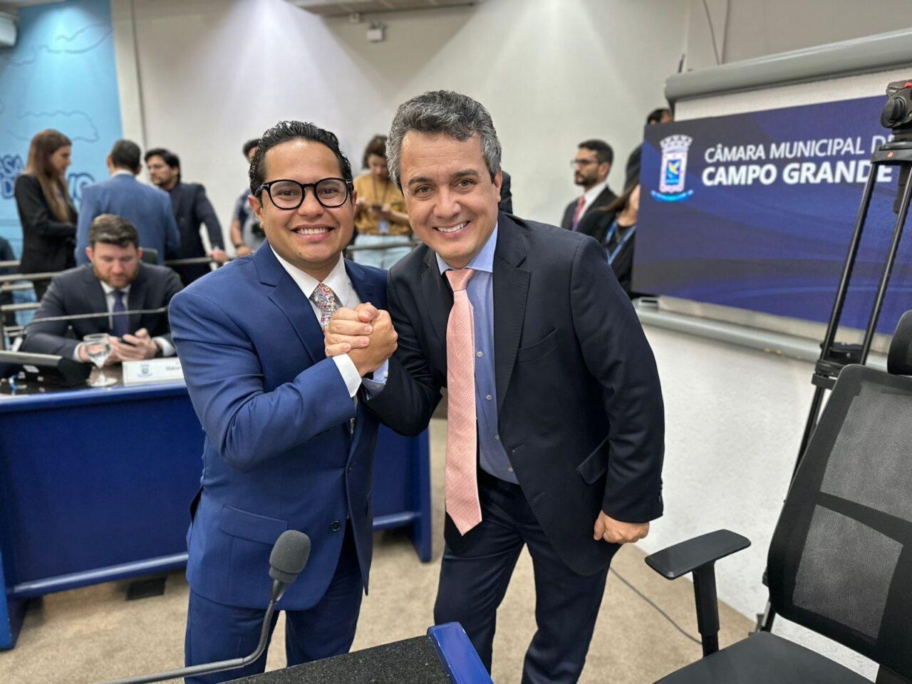 Landmark enaltece reeleição de Papy e destaca protagonismo da Câmara Municipal.