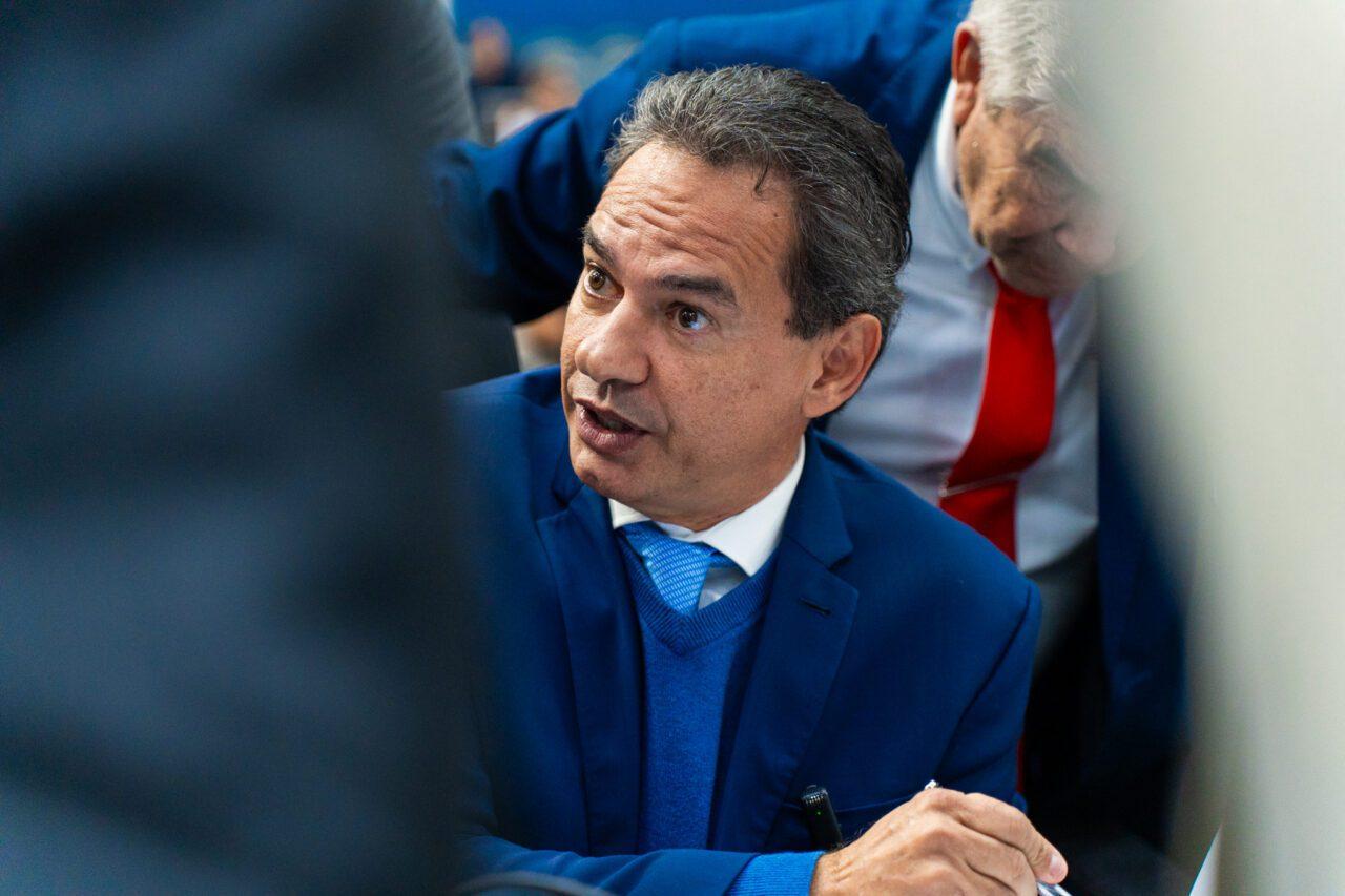 Vereador Marquinhos Trad vota contra aumento da carga tributária na construção civil.