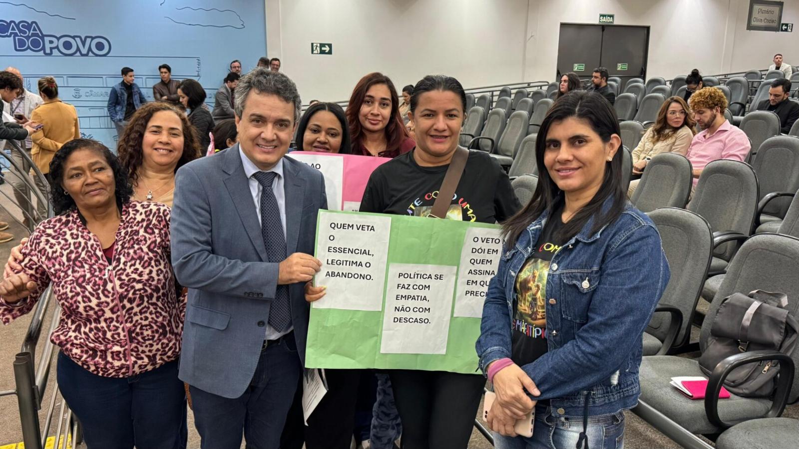 Veto derrubado: Landmark vota para garantir medicamentos a mães atípicas de Campo Grande.
