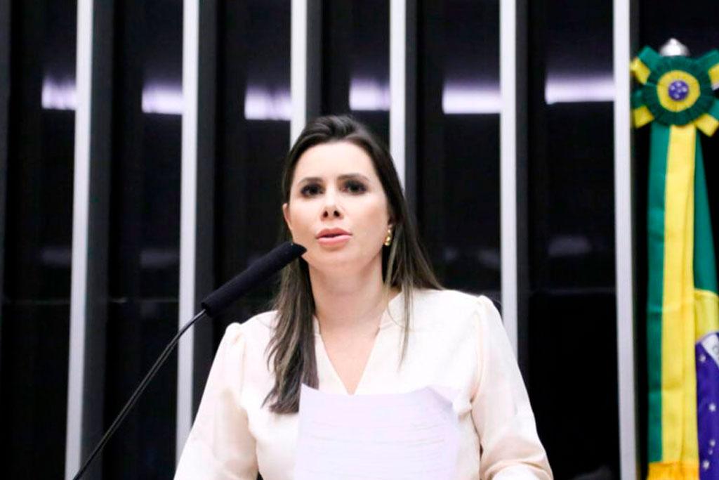 Carol De Toni apresenta proposta para proibir que CPIs sejam presididas e relatadas por quem não apoiou sua criação.