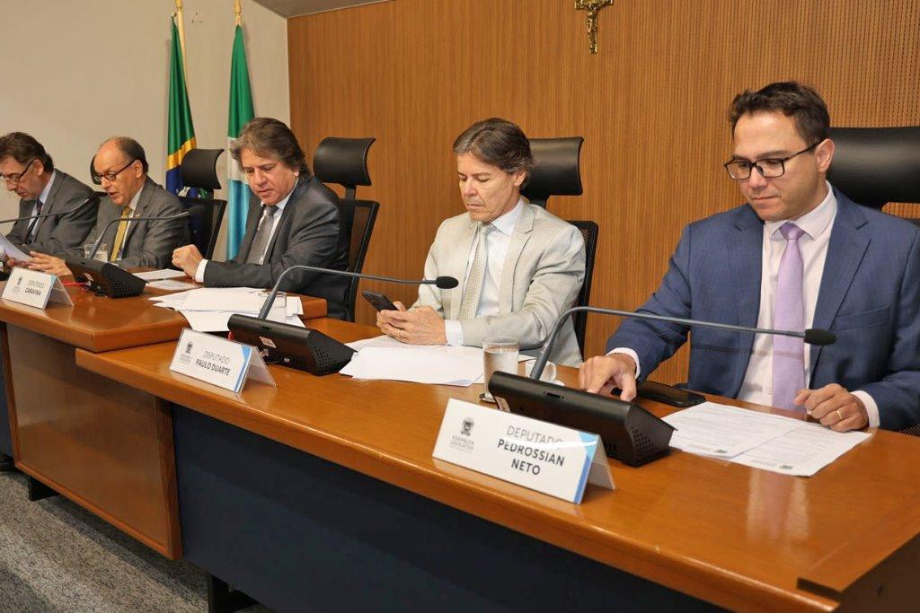 CCJR aprova projeto de lei que destina receita de multas ao programa CNH MS Social.
