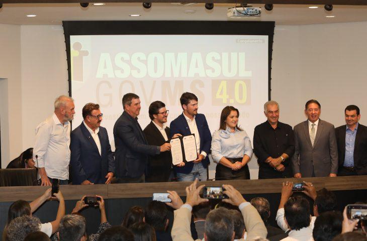 Governador Eduardo Riedel de Mato Grosso do Sul promove qualificação gratuita a servidores municipais de 44 cidades do Estado.