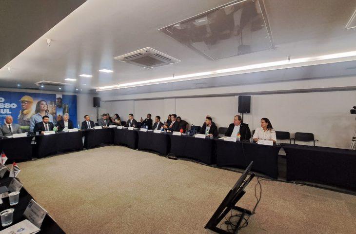 Secretários de trabalho de 15 estados participam em MS de debate sobre emprego e qualificação no País.