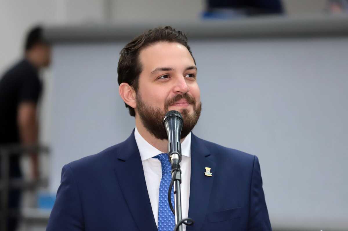 STJ  de Campo Grande-MS revoga prisão de Claudinho Serra por falta de fatos novos.