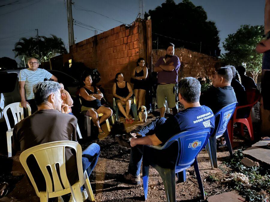 Vereador Leinha se reúne com moradores do bairro Monte Alegre.