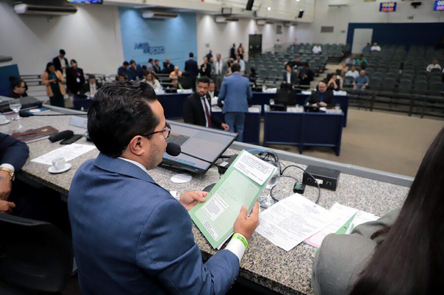 Vereadores votam programa para descontos e regularização de dívidas de imóveis da Emha.