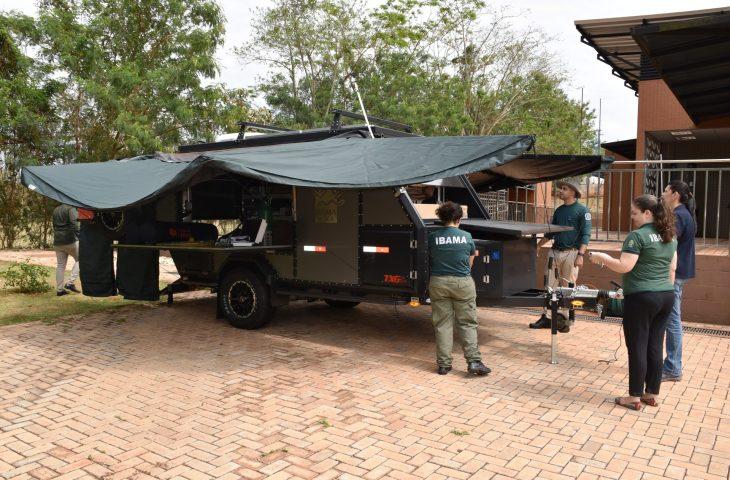MS recebe pronto-socorro veterinário móvel para auxiliar no atendimento de animais silvestres vítimas de incêndios no Pantanal.