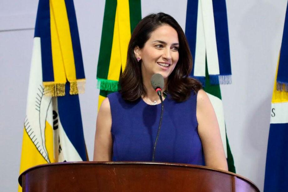 Pré-candidata ao Senado, Gianni articula defesa de crianças na gestão de 17 cidades.