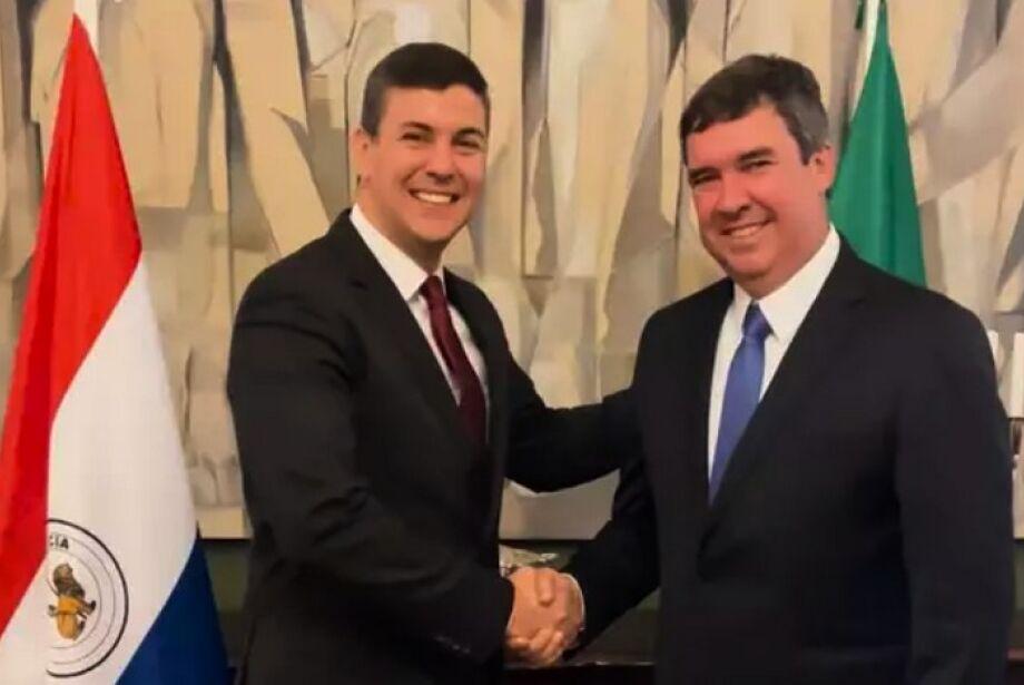 Presidente do Paraguai visita obras da ponte binacional em Mato Grosso do Sul.