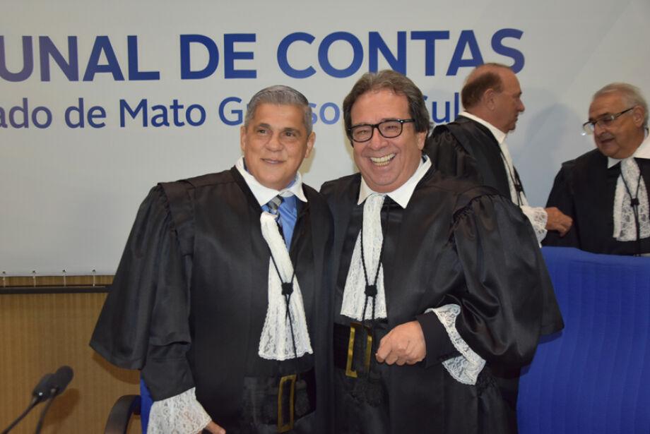 STJ desmembra ação penal e mantém julgamento de conselheiros do TCE-MS na Corte Especial.