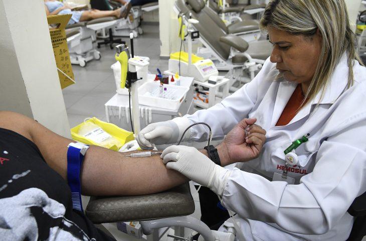 Hemosul pede apoio da população para estoque de plaquetas e sangue A+ e O+.