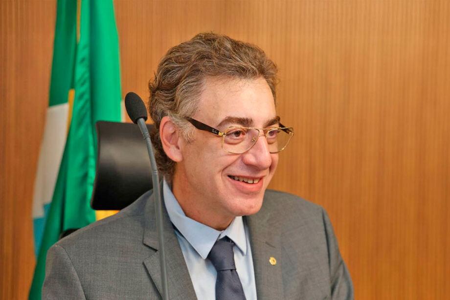 juiz rejeita embargo e mantém condenação do deputado Neno Razuk.