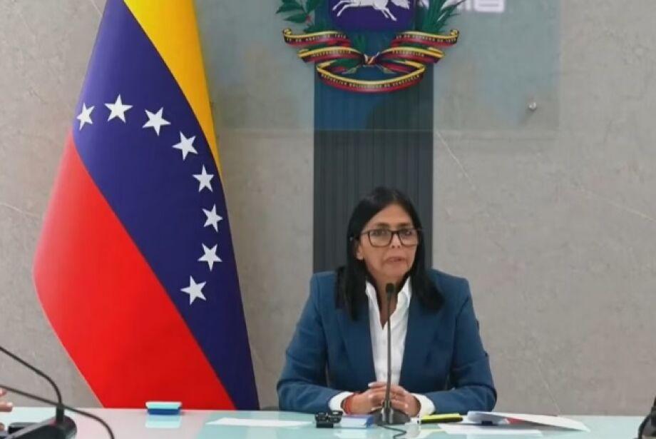 O presidente dos Estados Unidos, Donald Trump ameaça presidente interina da Venezuela! Pagará duro preço se não fizer o correto.