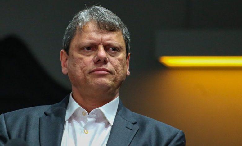 O Governado de São Paulo Tarcísio diz ter certeza de que reunião com Flávio na quarta-feira será positiva.