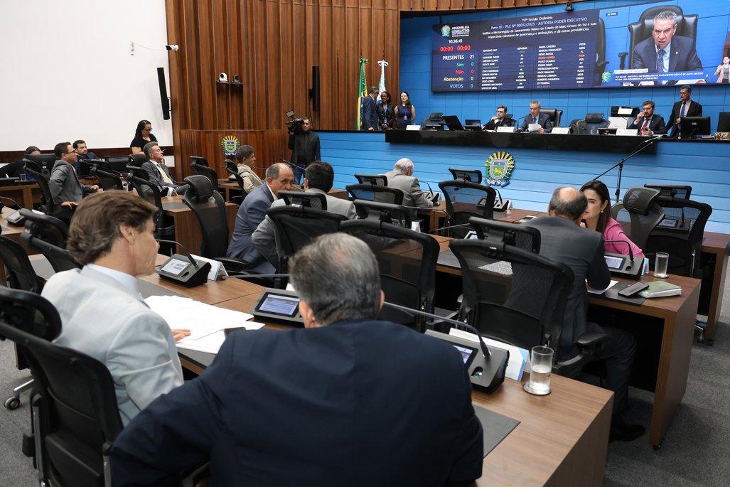 Pautada a redação final de proposta sobre informação e alerta contra o racismo em eventos.
