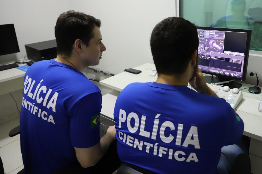 Polícia Científica de MS utiliza técnica própria de contraste para otimizar tomografias durante necropsias. Polícia Científica de MS utiliza técnica própria de contraste para otimizar tomografias durante necropsias.
