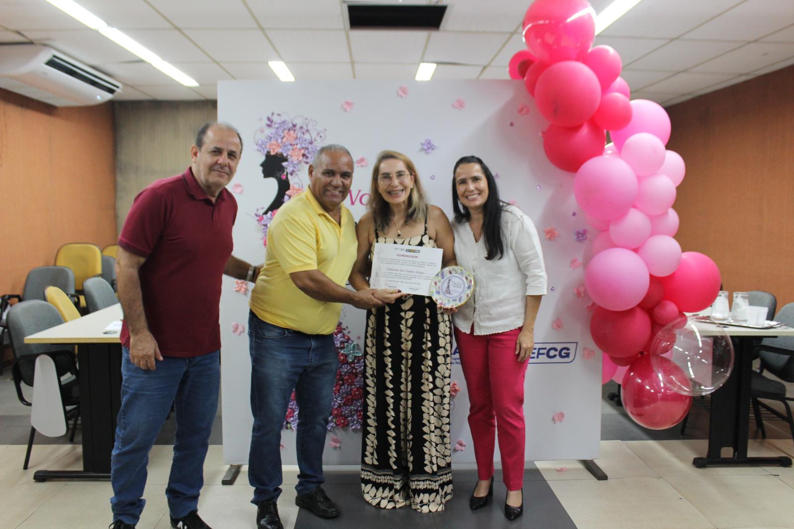 “Dia da Mulher Comunitária: A Força que Move Campo Grande”. “Dia da Mulher Comunitária: A Força que Move Campo Grande”.