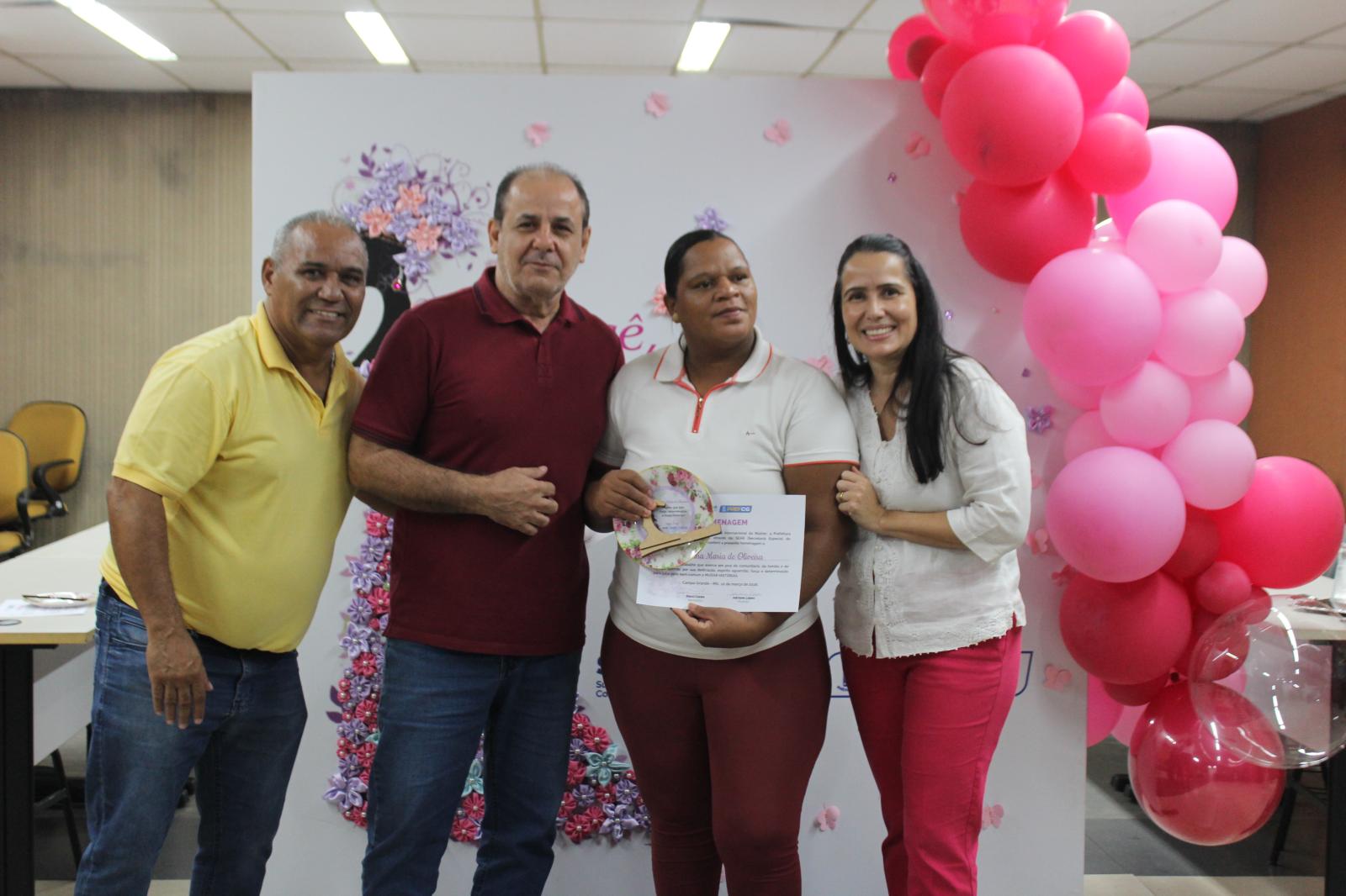“Dia da Mulher Comunitária: A Força que Move Campo Grande”. “Dia da Mulher Comunitária: A Força que Move Campo Grande”.