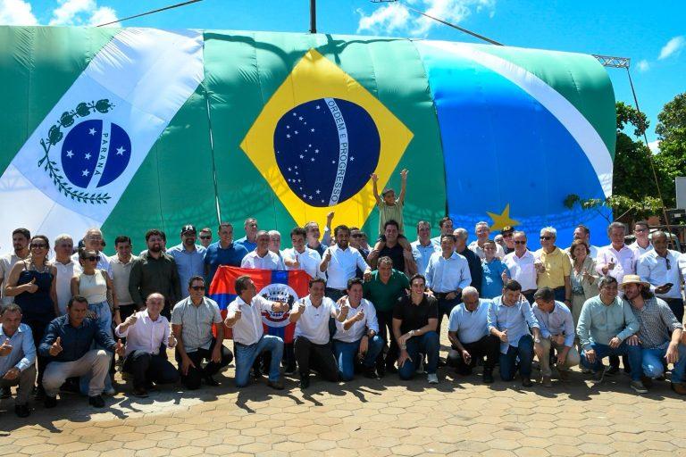 Encontro entre governadores marca entrega de anteprojeto de ponte entre MS e Paraná.
