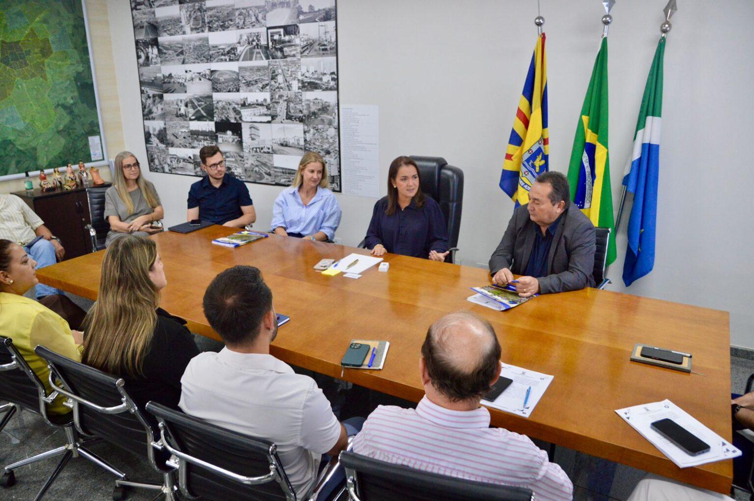 A Prefeitura Municipal de Campo Grande fecha novos contratos de gestão com Sefaz, Sas e Fundac.
