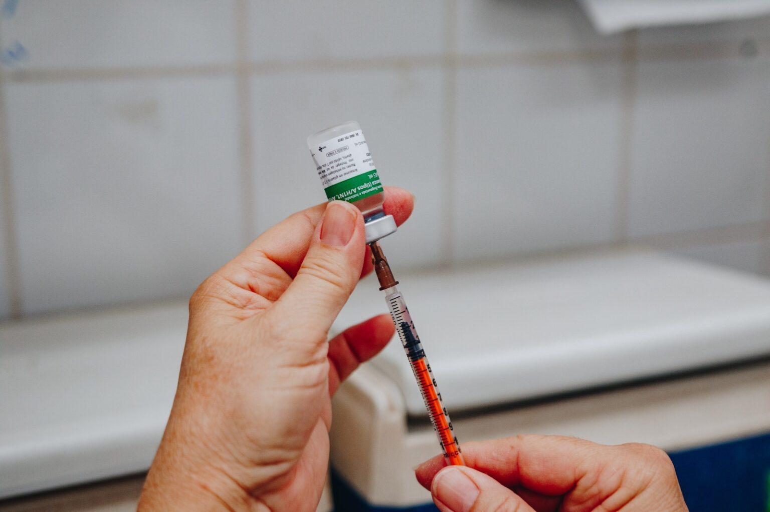 Após o Dia D, vacinação contra gripe continua em todas as unidades.