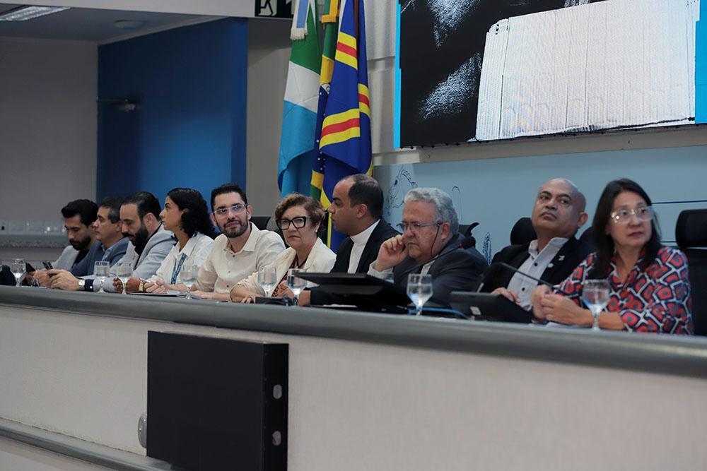 Audiência debate ações do poder público e sociedade para solucionar déficit habitacional.