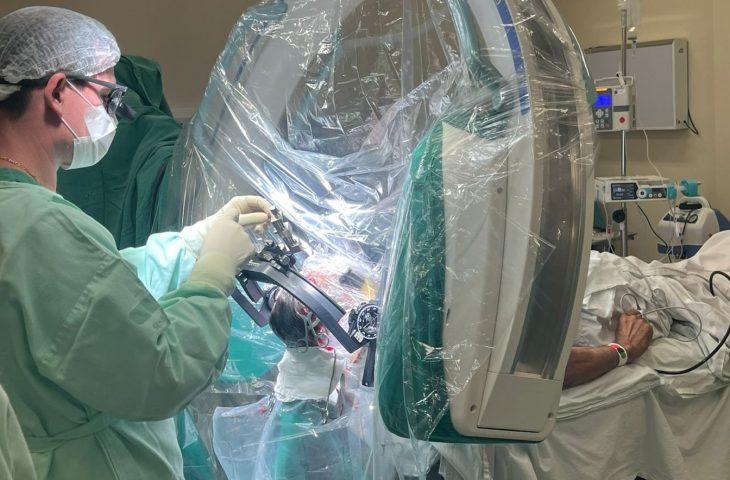Hospital Regional de Três Lagoas realiza 1ª cirurgia cerebral pelo SUS para tratar Parkinson em MS.