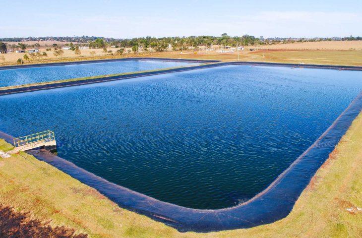 Obras de saneamento acompanham expansão da celulose no Bolsão e fortalecem a infraestrutura regional.