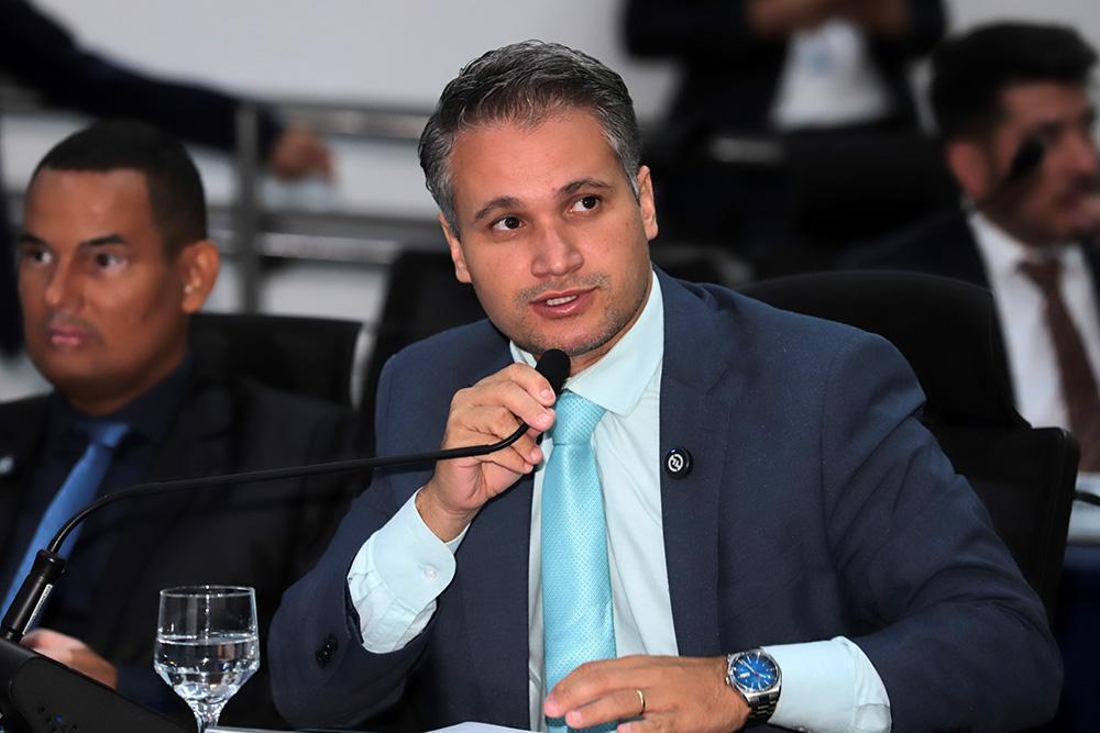 Vereador Leinha apresenta projeto para garantir gratuidade no Passe do Estudante a alunos de pré-vestibular em Campo Grande.