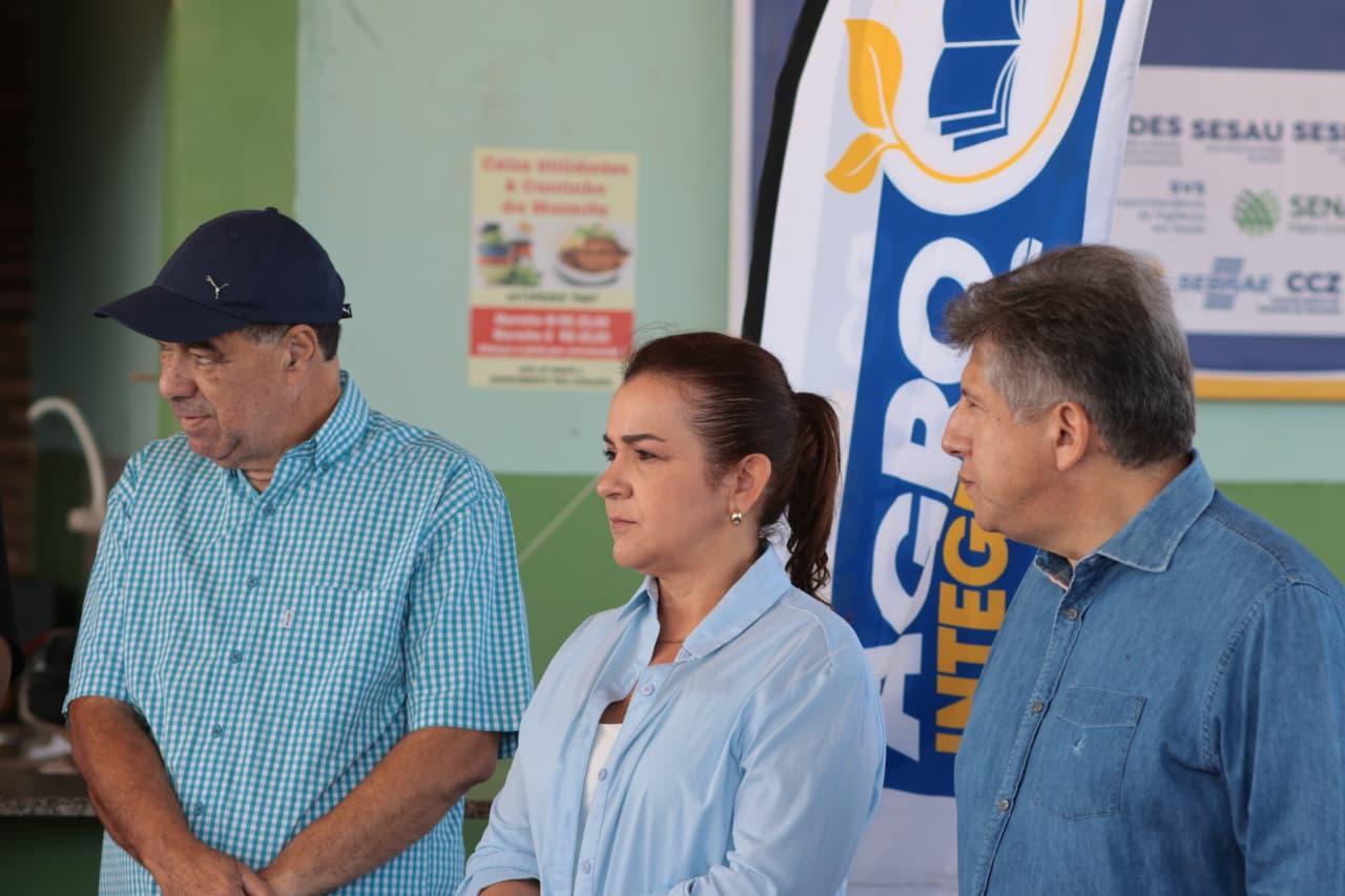 “Pela Primeira Vez na História, Prefeita Adriane Lopes  e Deputado Lídio Lopes,  junto com o Subprefeito Elenilton Dutra Rompe Barreiras e Leva Ação Agro Social ao Assentamento Três Corações”