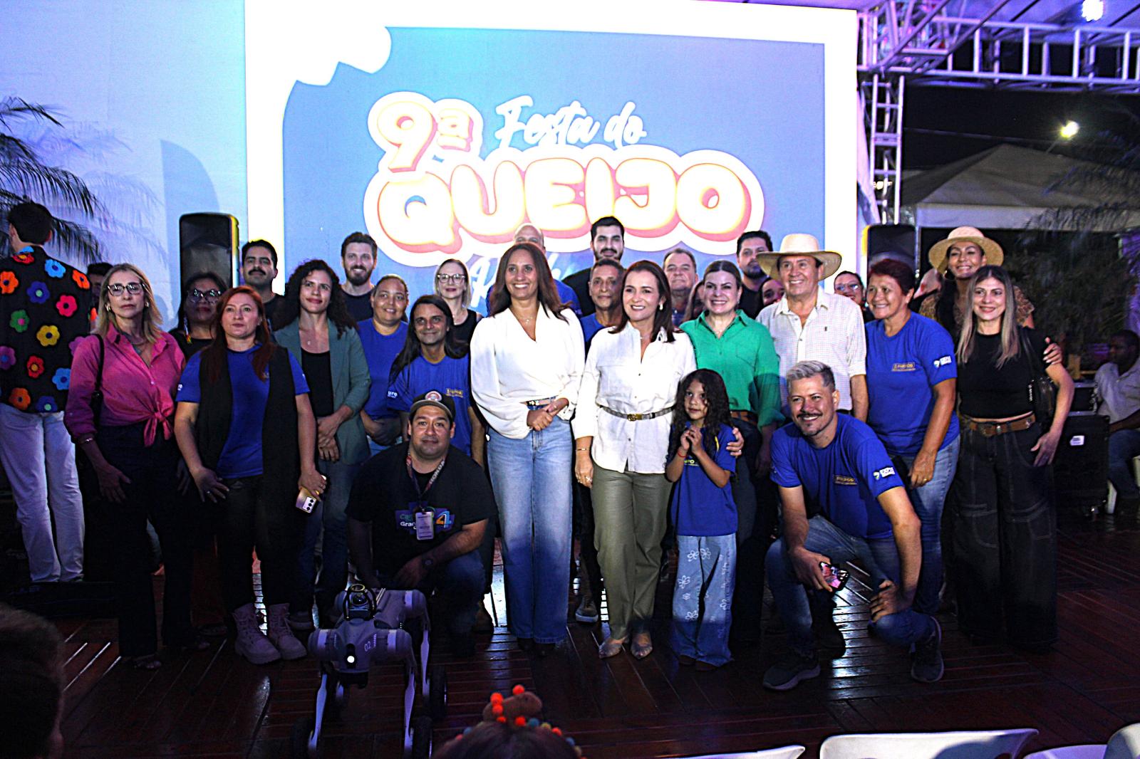 A 9ª edição da Festa do Queijo foi lançada oficialmente nesta quarta-feira (15), em evento que reuniu autoridades, produtores rurais e a comunidade de Rochedinho. A 9ª edição da Festa do Queijo foi lançada oficialmente nesta quarta-feira (15), em evento que reuniu autoridades, produtores rurais e a comunidade de Rochedinho.