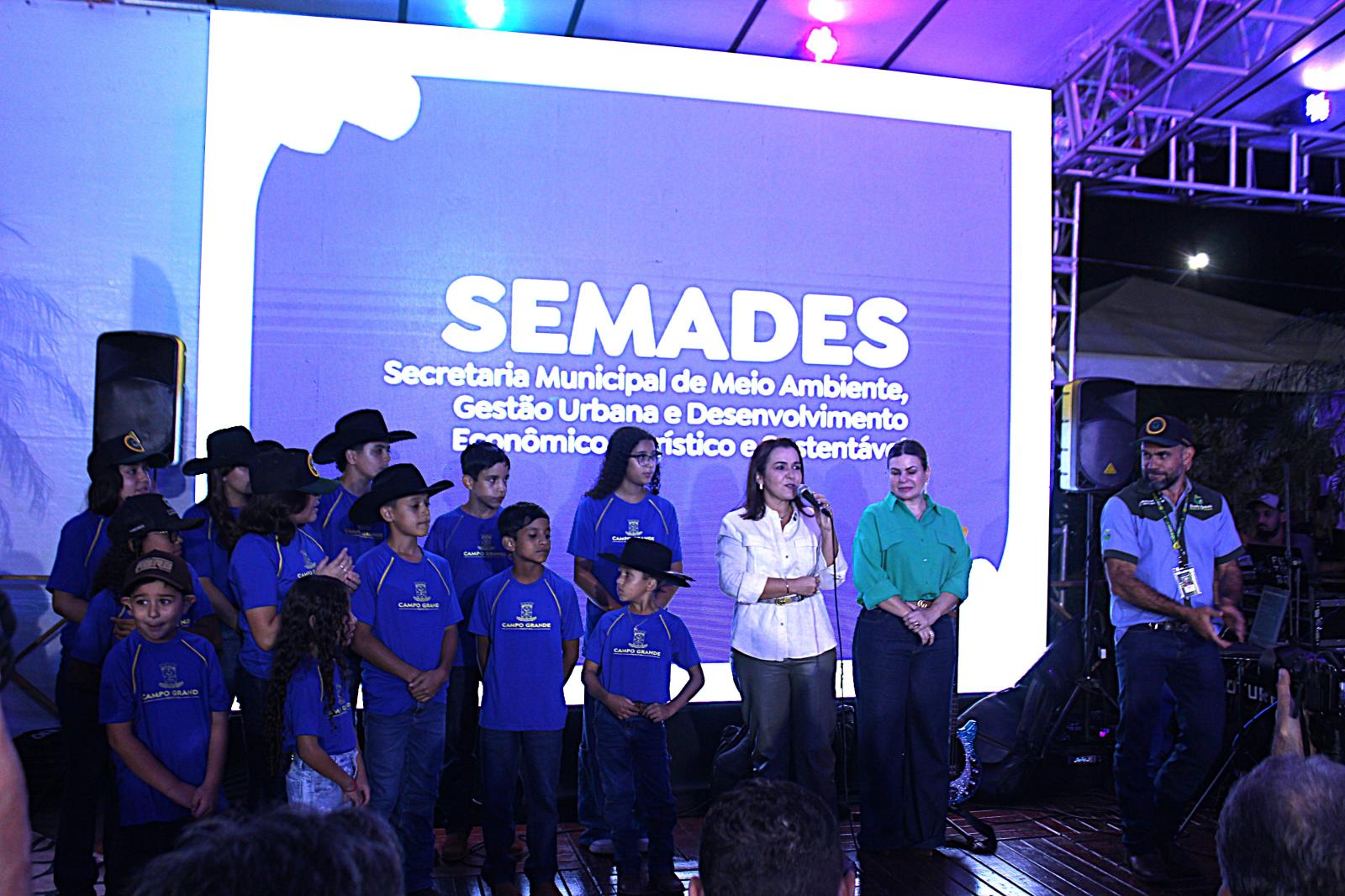 A 9ª edição da Festa do Queijo foi lançada oficialmente nesta quarta-feira (15), em evento que reuniu autoridades, produtores rurais e a comunidade de Rochedinho. A 9ª edição da Festa do Queijo foi lançada oficialmente nesta quarta-feira (15), em evento que reuniu autoridades, produtores rurais e a comunidade de Rochedinho.