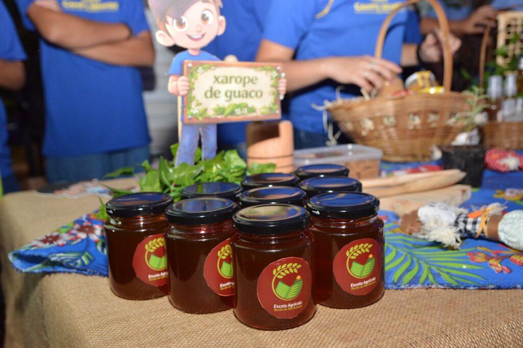 A 9ª edição da Festa do Queijo foi lançada oficialmente nesta quarta-feira (15), em evento que reuniu autoridades, produtores rurais e a comunidade de Rochedinho. A 9ª edição da Festa do Queijo foi lançada oficialmente nesta quarta-feira (15), em evento que reuniu autoridades, produtores rurais e a comunidade de Rochedinho.