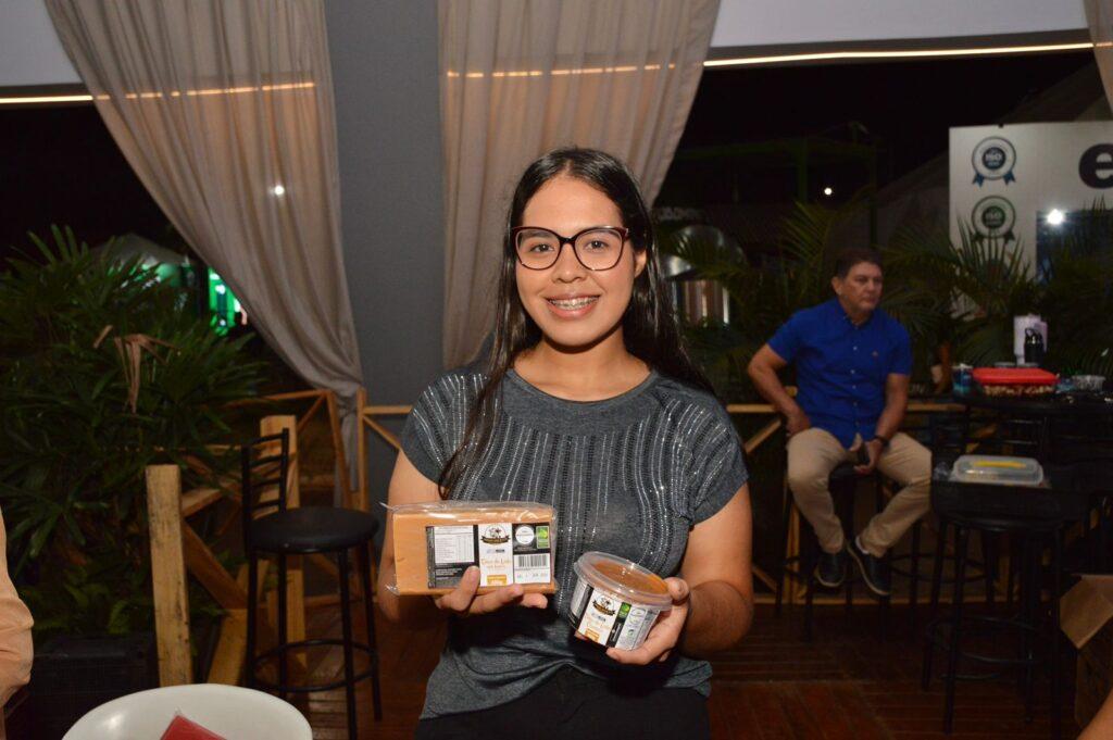 A 9ª edição da Festa do Queijo foi lançada oficialmente nesta quarta-feira (15), em evento que reuniu autoridades, produtores rurais e a comunidade de Rochedinho. A 9ª edição da Festa do Queijo foi lançada oficialmente nesta quarta-feira (15), em evento que reuniu autoridades, produtores rurais e a comunidade de Rochedinho.