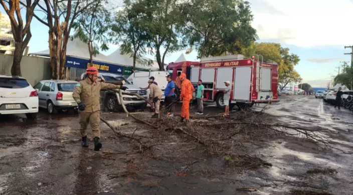 Expogrande tem programação suspensa após tempestade atingir Campo Grande neste domingo dia 19, e hoje dia 20. Expogrande tem programação suspensa após tempestade atingir Campo Grande neste domingo dia 19, e hoje dia 20.