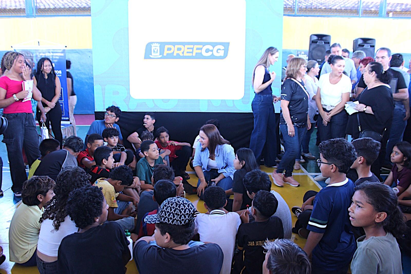 Darci Caldo participa do Mutirão Todos em Ação no Jardim Anache e destaca a importância do projeto para a comunidade.