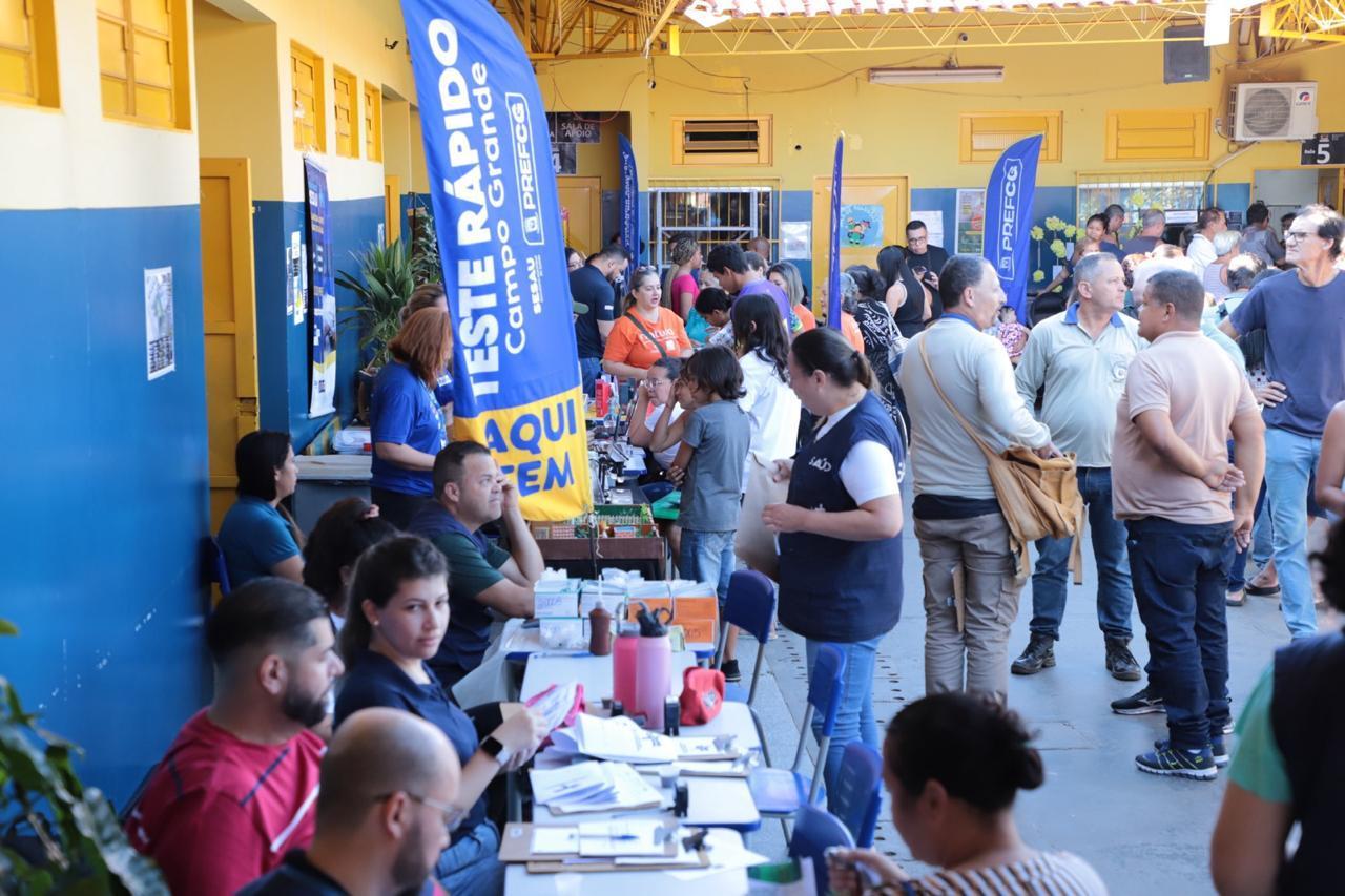 Câmara participa do Mutirão Todos em Ação no Jardim Anache.