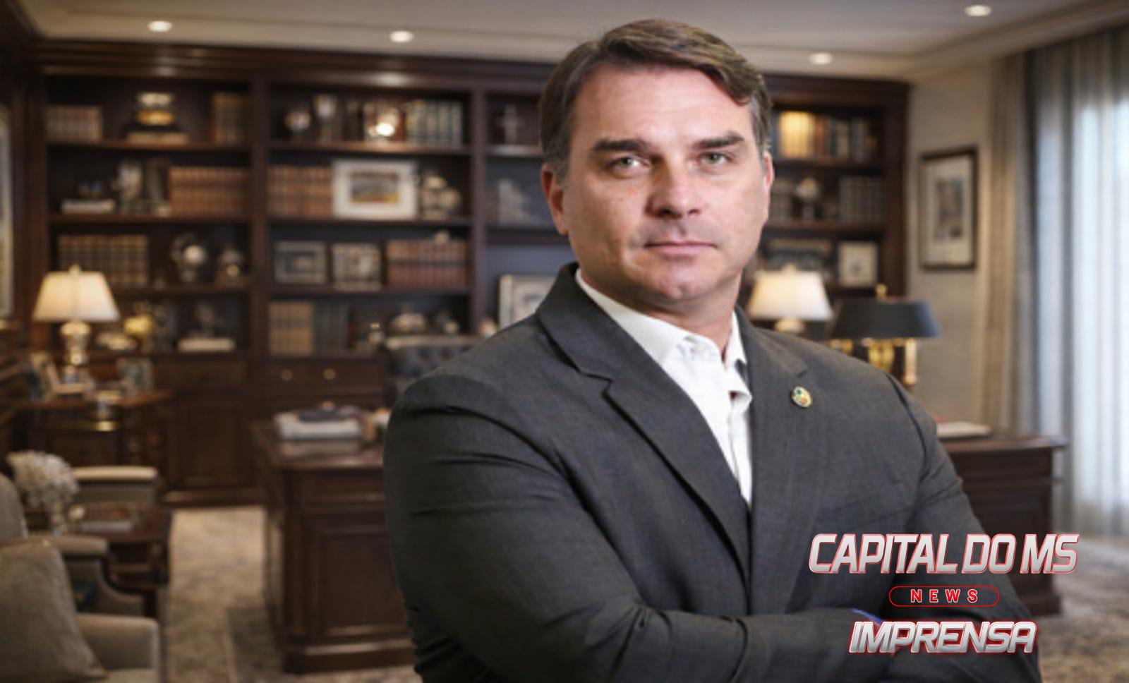 Flávio Bolsonaro vai receber títulos de visitante ilustre de vereadores e deputados em Campo Grande-MS.