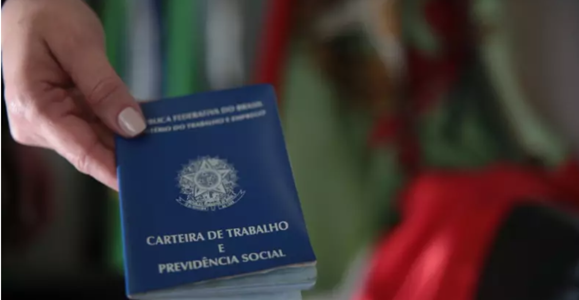 Mais de 1,2 mil vagas são ofertadas pela Funsat nesta terça.