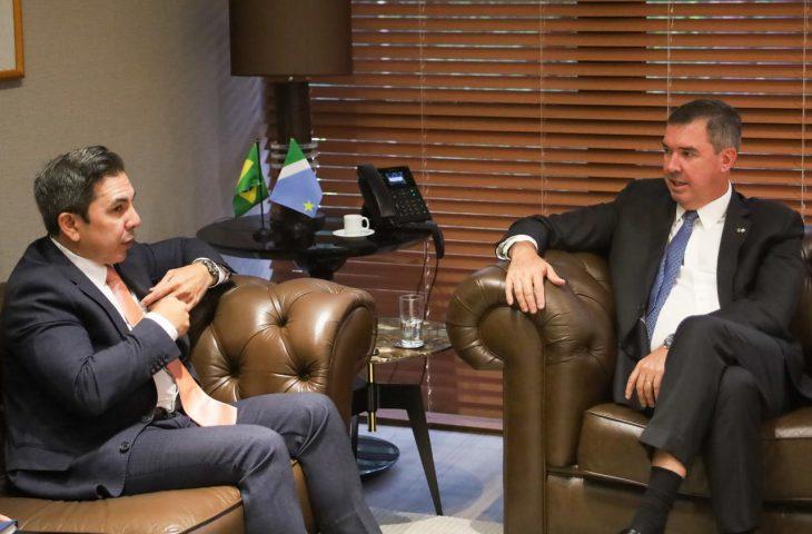 Para ampliar parcerias em áreas estratégicas, Governo de MS recebe representante dos EUA.