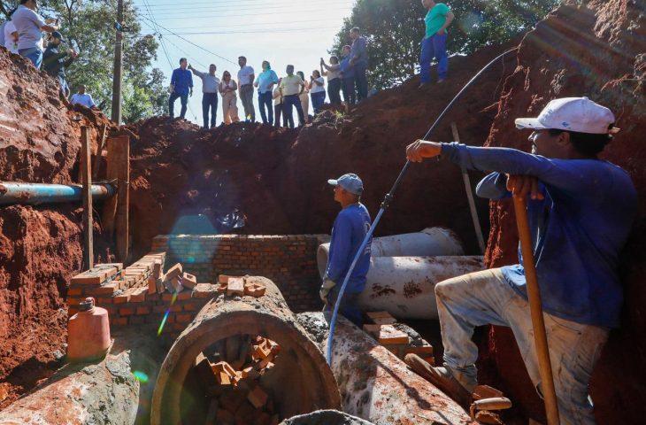 Municipalismo: Governo de MS investe em infraestrutura e apoia feira agropecuária em Glória de Dourados. Municipalismo: Governo de MS investe em infraestrutura e apoia feira agropecuária em Glória de Dourados.