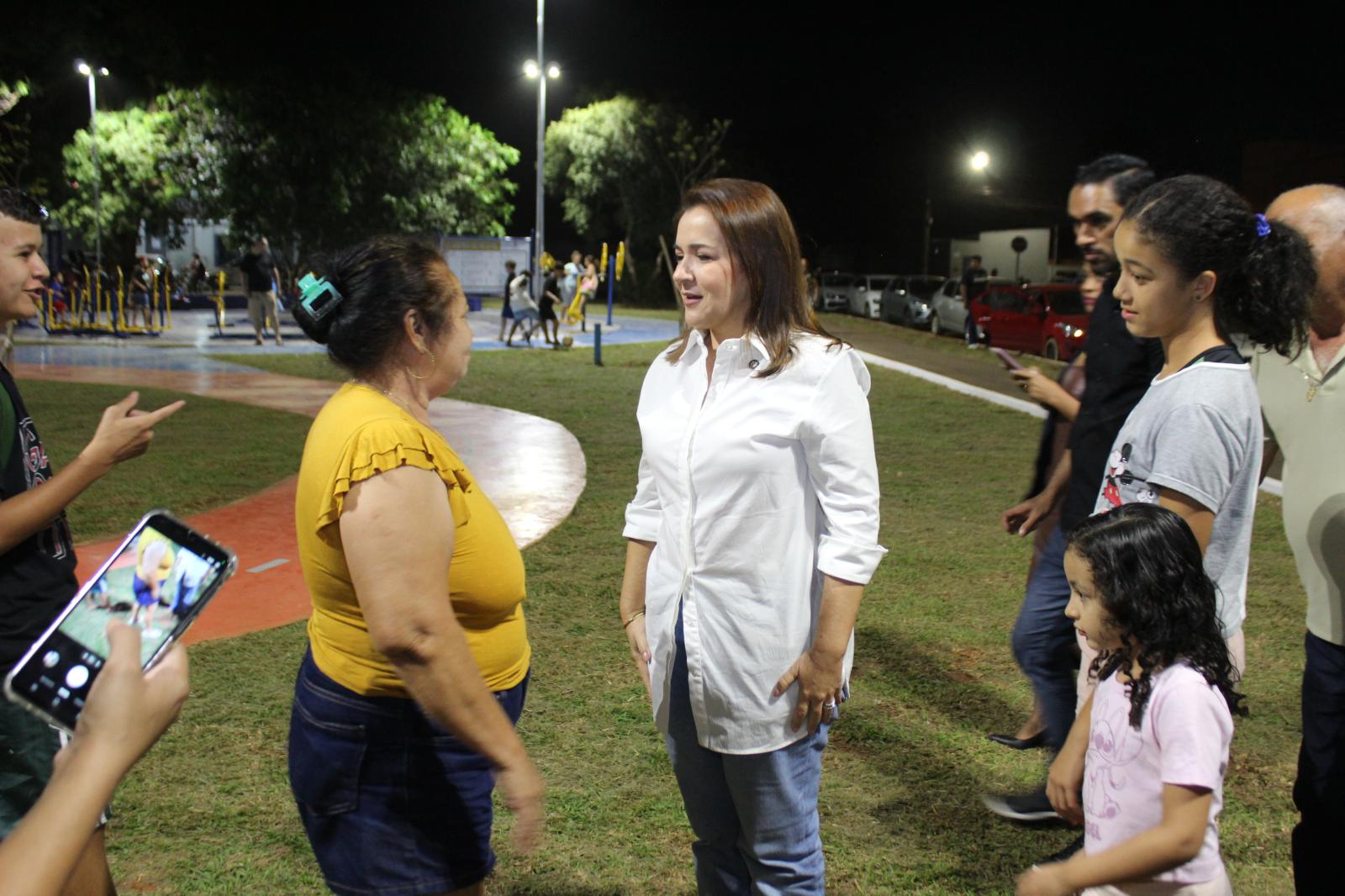 Secretário Darci Caldo participa da inauguração do Complexo Esportivo do Jardim Santa Emília ao lado de grandes lideranças. Secretário Darci Caldo participa da inauguração do Complexo Esportivo do Jardim Santa Emília ao lado de grandes lideranças.