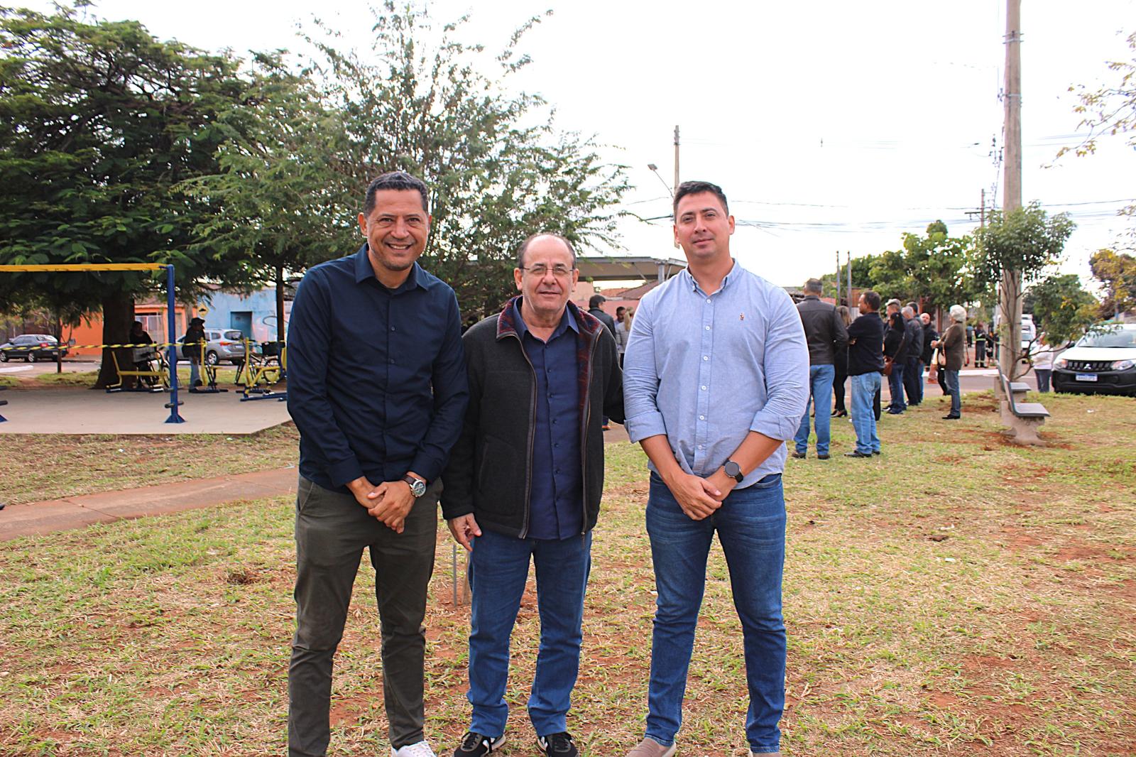 Marcos Alex Melo Representa o Secretário Darci Caldo na Inauguração do Playground da Aldeia Urbana Marçal de Souza.